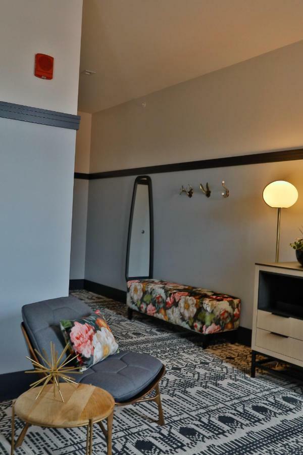 Lora Hotel Стилуотър Екстериор снимка