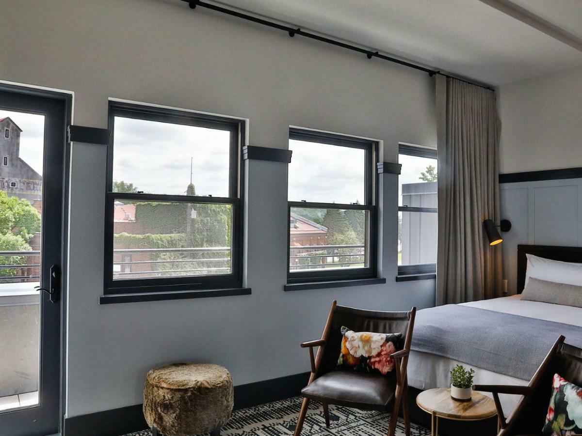 Lora Hotel Стилуотър Екстериор снимка